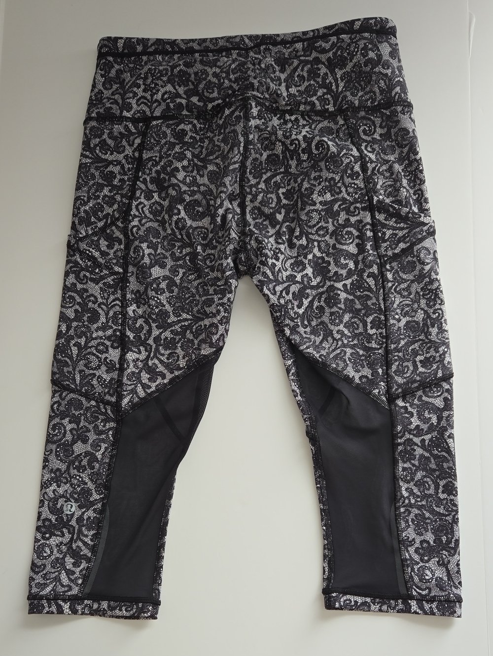 Lululemon Black/Grey Lace Pattern Crops | Mesh Inset | Back Leg Logo - Picture 4 of 11